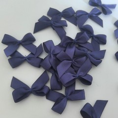 Micomon 50pcs 1.2-Inch Mini Bows for Crafts Satin 3/8″ ribbon, navy