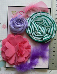GREEN WHITE PINK PURPLE 55-75mm Across 3 Cotton & Organza Flowers& Feathers SF2D