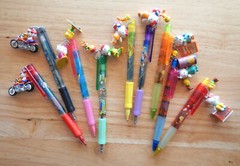 ❤️ Hello Kitty Pen Mechanical Pencil Topper Charm Vintage Sanrio Smiles Mascot