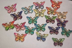CraftBuddyUS 20 pcs 1.5in x 1in Assorted Acrylic Mixed Butterflies