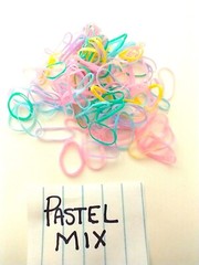 100 Small elastic bands SNAG FREE Hair Dog Pet Grooming tie School Girls dolls