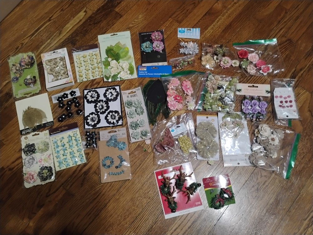 Lot Of Mini Crafting Flowers