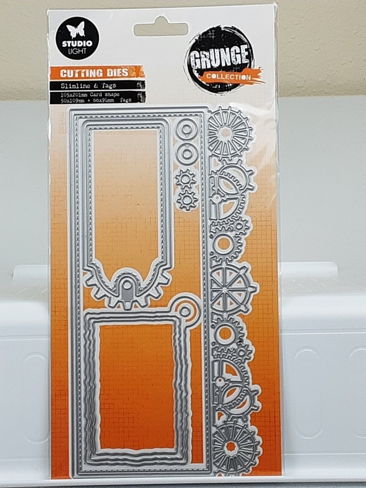 STUDIO LIGHT – METAL CUTTING DIES – SLIMLINE AND TAGS