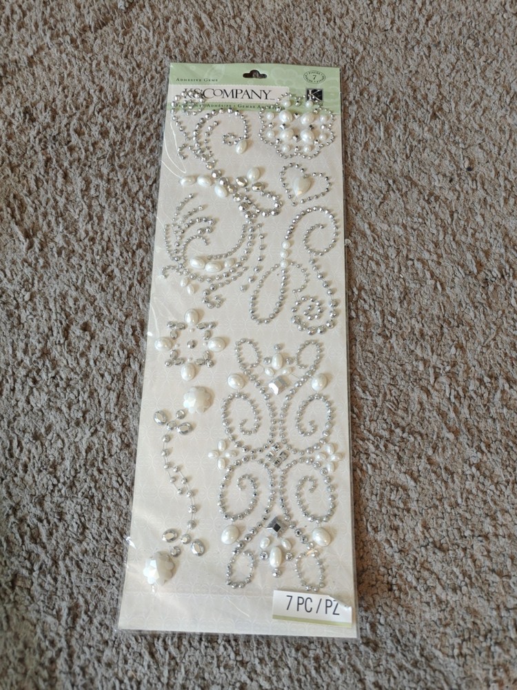 K&COMPANY ADHESIVE GEMS PEARL SWIRL 7PCS NEW