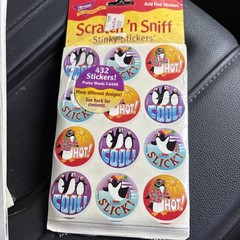 Lot of 432 Vintage Trend Scratch n Sniff Stinky Stickers T-6490 Awesome Animals