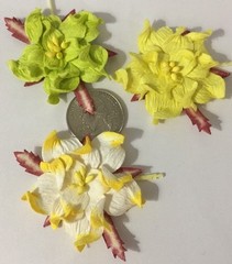 GREEN/YELLOW PREMIUM GARDENIA FLOWERS(7pc)Stamping Scrappin •Handmade•Garden•••