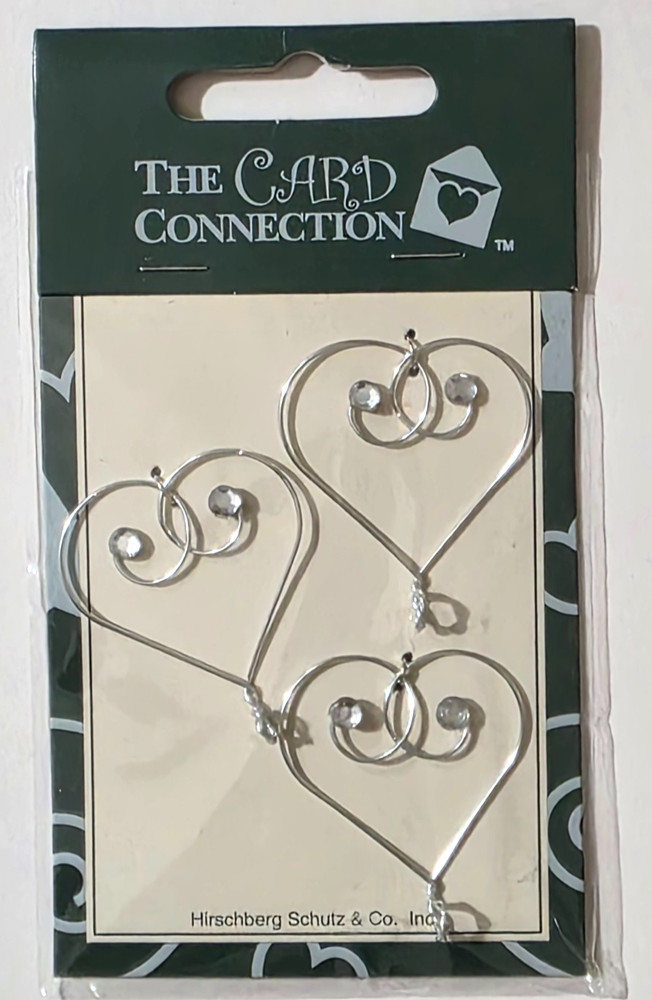 THE CARD CONNECTION Decorative Metal Embellishments – HEARTS – 3 pcs