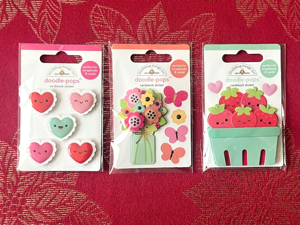 #D81 – LOT OF 3 LOVE FLOWERS IN A VASE & STRAWBERRIES DOODLE-POPS 3D STICKERS