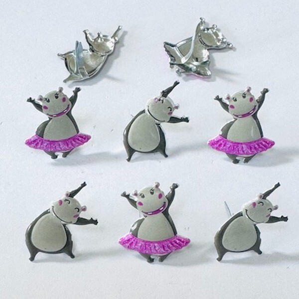 HIPPO SCRAPBOOKING DECORATIVE BRADS EYELET OUTLET 8 PCS 2 DESIGNS
