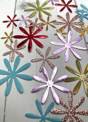 Die Cuts Daisy Flower 32 Pieces Mirror Basic Cardstock Layering Daisy Flower Die