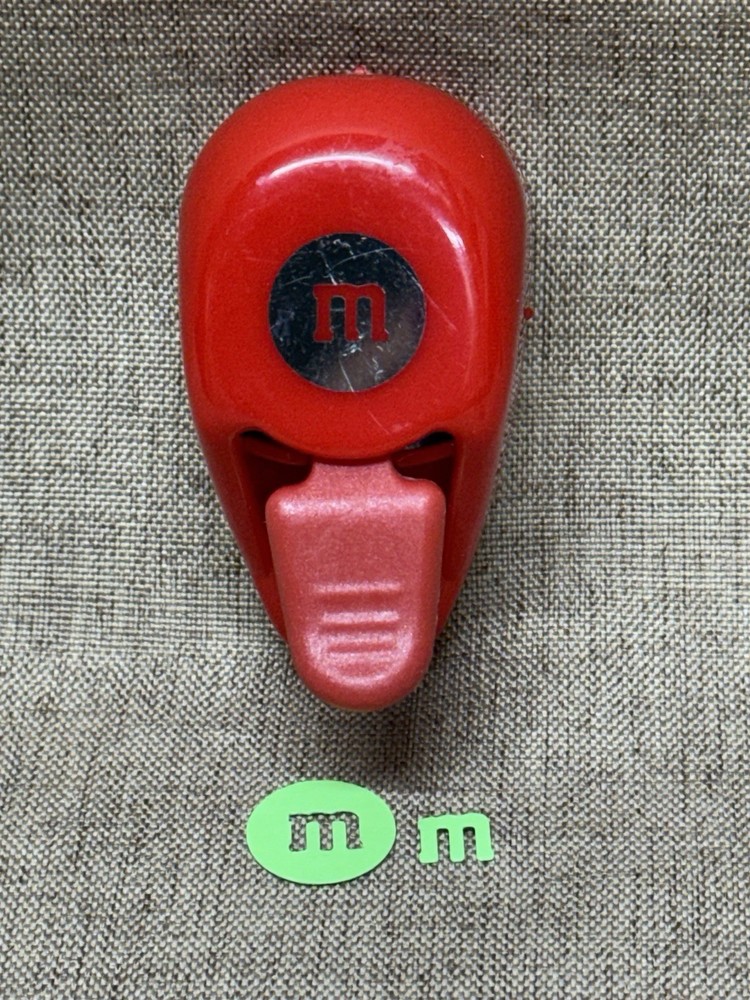 EK Success Paper Punch “M”