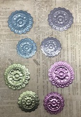 Die Cuts 3D Dresden Style Embossed Medallion 12 Pieces Cardstock