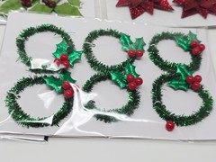 CHRISTMAS Paper Crafts Holly, Poinsettias, Garland Wreaths (1 1/2 to 2″ each)
