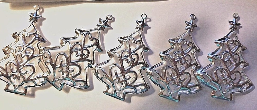 CraftbuddyUS 5pc x 2.5 inch 3D Decorative Metal Xmas Tree Hanging By String Topp