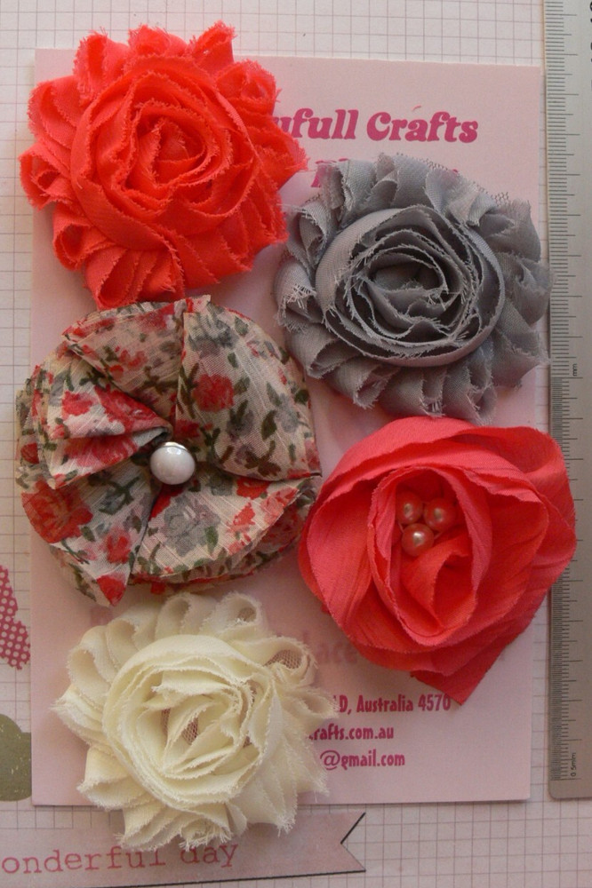 TANGERINE IVORY GRAY Floral Fabric 5 Flower Pk 60-70mm Njoyfull Crafts Z2