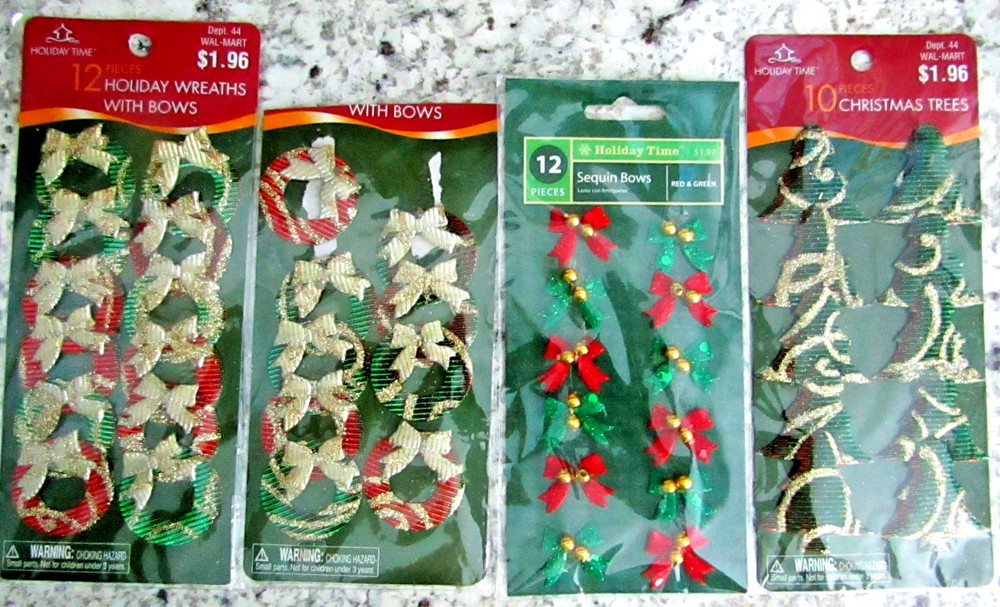 4x Holiday Time Fabric Christmas Trees/Wreaths with Bow – Craft Embellishments