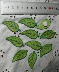 Solid Metal LEAVES 17 x 40mm – 2 Toned GREEN – 10 Pack – C-25939Lg Cherry T2DH