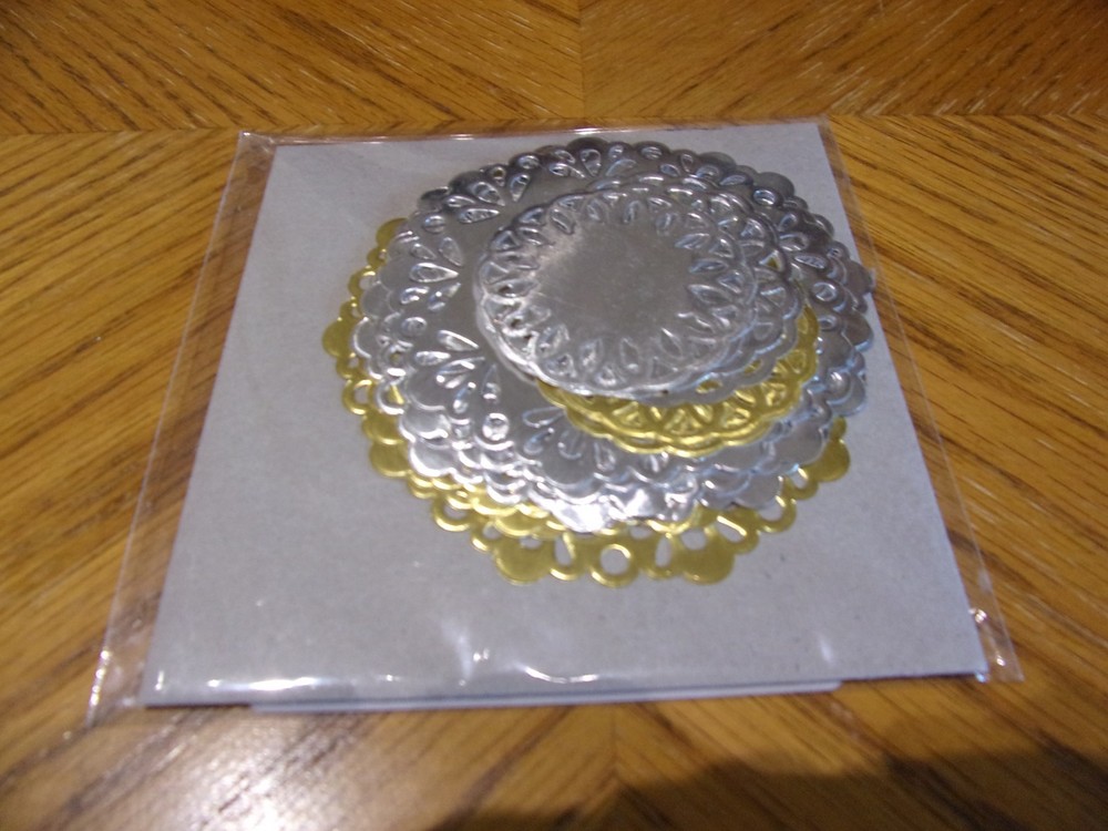 STAMPIN UP METALLIC FOIL DOILIES