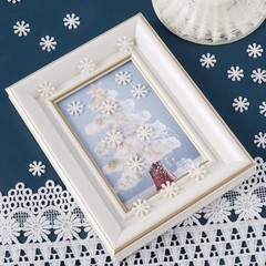 100 Pcs Tiny Glitter Christmas Snowflakes ABS Pearl-like Snowflake White Garland