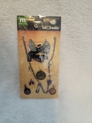 Making Memories 7PC Toil & Trouble Jewelry Kit/Trousse Charms Chain Scrapbooking