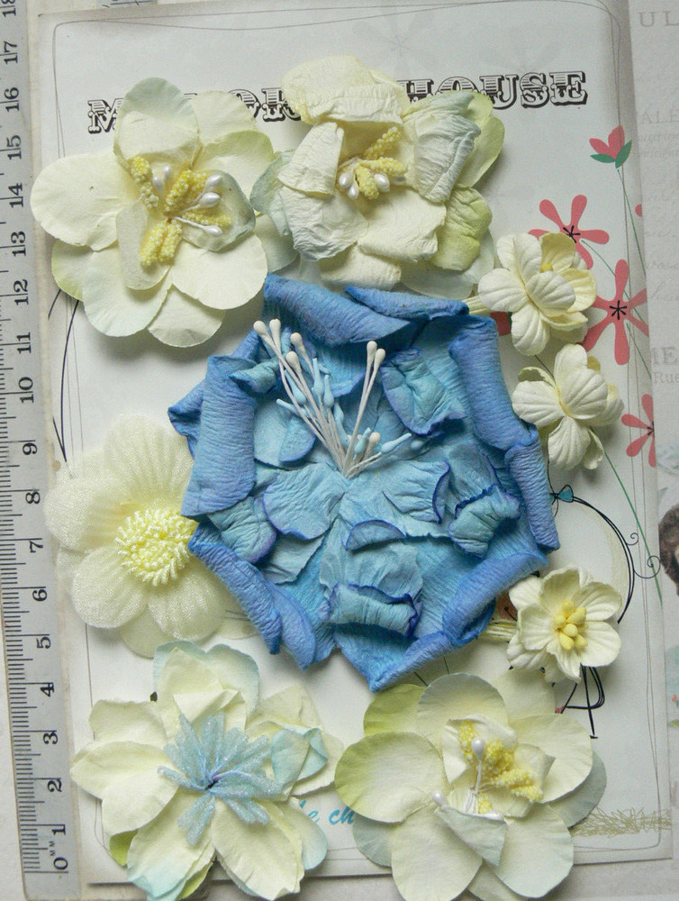 SEASIDE BLUE & IVORY – 9 Flowers 20-80mm 6Styles PAPER & SILK VE1 MH