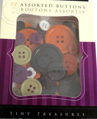 2 NEW Packs of Assorted HALLOWEEN BUTTONS Dress It Up & Daisy D’s CARDS & CRAFTS