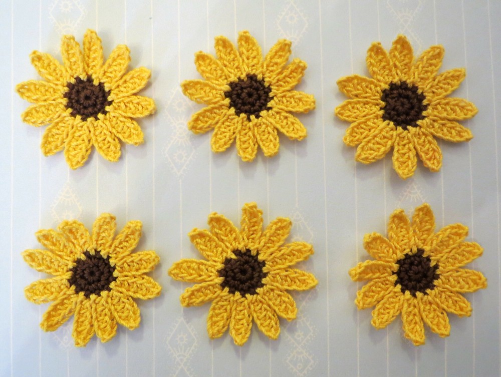 Crochet Flower Small Daisy Applique Embellishment Brown Yellow 6 Pcs