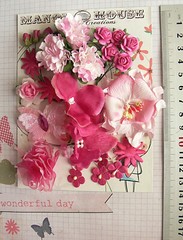 ROSE & Lt PINK Mix & BUTTERFLY 25Flowers 9Styles PAPER SILK Flowers 5-55mm B HH4