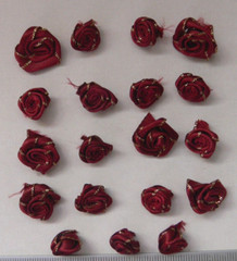 Satin Metallic ROSE Packs – 19 BURGUNDY with Gold Trim – 13-17mm Across VerCFrnt