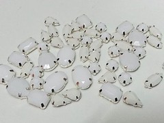 CraftbuddyUS50pc Asst White SewOn Acrylc Silver Set Crystal Diamnte Montee Gems