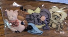 Dress it up Memory Mates- Cute & Cuddly- Animal Buttons Scrapbook Embellishments