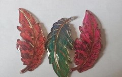 CraftBuddyUS Set of 108 Luxury Acrylic Leaves & Snowflakes in Mixed Colors