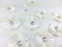 CraftbuddyUS10 Gorgeous White Stickon, SewOn Fabric Flower Motifs, Craft, Sewing