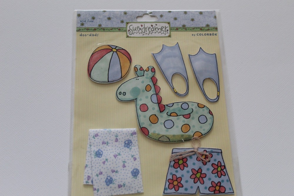 SUE DREAMER » By Colorbok «POOL» Ball, Flippers, Trunks, Floaty and Cloth Towel!
