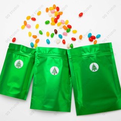 500pcs/roll 1in 8 Designs Green Christmas Tree Stickers Round Shape Chrome Paper