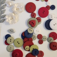 UNUSED Decorative Buttons Leaves Flowers Plaques Crafts Sewing Scrapbook