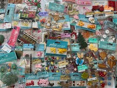 LOT #326 – 150 JOLEE’S 3D STICKERS & EMBELLISHMENTS – SOME RARE ONLY JOLEE’S