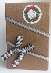 Scratch-Resistant 150 Pack of 2-Inch Round Christmas Stickers for Any Packaging