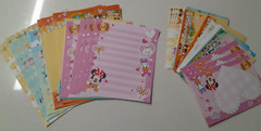 NEW TOKYO DISNEYLAND DISNEY STATIONARY SET PAPERS AND MATCHING ENVELOPES