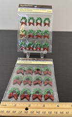2 Recollections CHRISTMAS Red & Green Glitter Christmas Wreaths 12pc/pz New