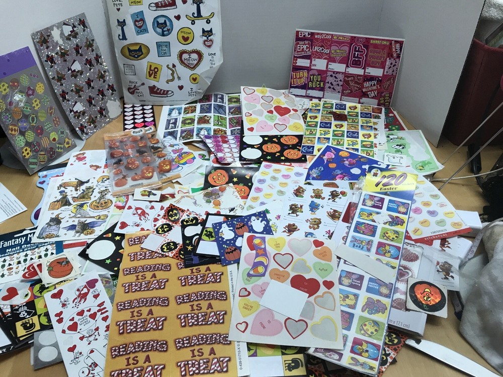 Vtg 80’s Sticker Lot 500+ Hallmark AGC Sandy lion Holiday Lot 3 Halloween Puffy