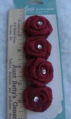 NIP Jolee’s 4pcs RED BURLAP FABRIC FLOWERS GEMS 3D Embellishments 2″ each flower