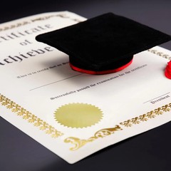 Hybsk 300pcs Notary Seals 2 inch Embossing Stickers Gold Metallic Certificate Se