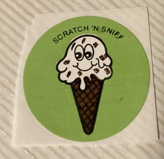 Vintage 1980’s 1.5” circle scratch n sniff sticker ice cream cone