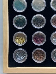 Vintage 20 Colors Karen Foster HERITAGE 800 pc EYELETS 1/8in 3mm Set 2004 Eyelet