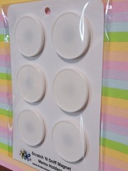 Magnetic Scratch ‘N Sniff Sticker Holders Trend / Everything Smells – Retro 80’s