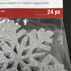 Recollections Christmas /Noël Snowflakes Chipboard Stickers 24pc Gold & Silver