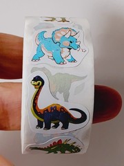 Dinosaur Stickers – Roll of 500 – 10 Designs – Semi Gloss Cartoon Stickers – NEW