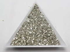 45 Gram Glass Crushed Chips Powder Irregular Shape Nail Art Tips + Storag Box