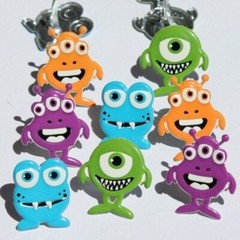 MONSTER SCRAPBOOKING DECORATIVE BRADS EYELET OUTLET 8 PCS 4 COLORS